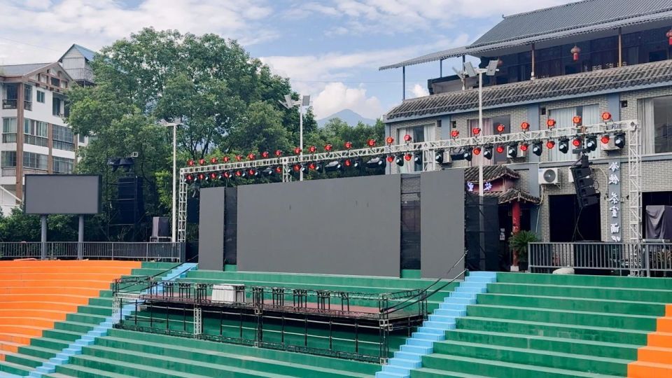 激烈比拼间, data, inews