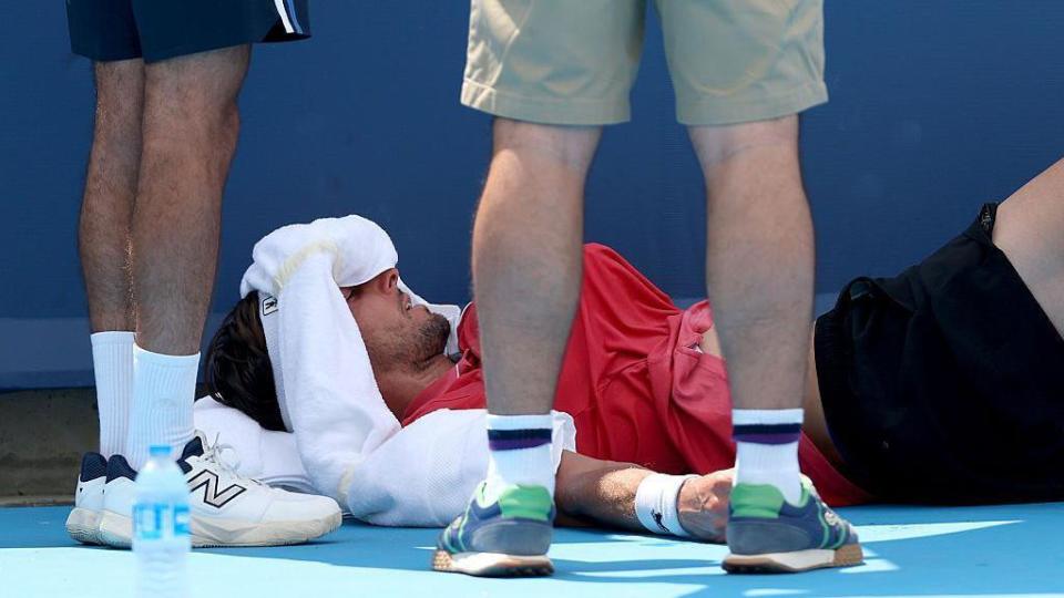 样的天气中, AA, 兹维列夫的