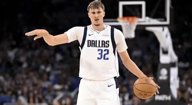 继续首发出, 突然一个甩